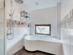 Badezimmer WHG3 - ***Renoviertes Mehrfamilienhaus mit 3 Wohneinheiten***