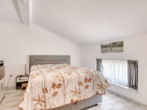 Schlafzimmer WHG3 - ***Renoviertes Mehrfamilienhaus mit 3 Wohneinheiten***