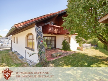 !! Charmantes und großes Ein/Zweifamilienhaus mit PV-Anlage, Solar und Einbauküche !!, 94424 Arnstorf, Einfamilienhaus