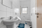 Gäste WC DHH rechts - !!!Zwei charmante Doppelhaushälften mit Garage & Garten - attraktive Lage in Dingolfing!!!