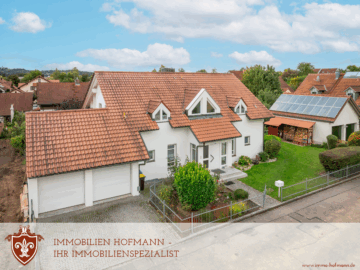 !!!Zwei charmante Doppelhaushälften mit Garage & Garten – attraktive Lage in Dingolfing!!!, 84130 Dingolfing, Zweifamilienhaus
