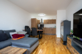 Wohnen mit Blick in die Küche - *** Neuwertige 3-Zimmer Wohnung - KfW 55 - sofort bezugsfrei ***