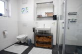 Badezimmer - *** Neuwertige 3-Zimmer Wohnung - KfW 55 - sofort bezugsfrei ***
