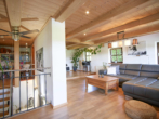 Wohnzimmer - Charmantes Einfamilienhaus mit Geschichte und Stil – liebevoll modernisiert und mit Charakter !!