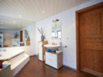 Badezimmer Erdgeschoss - Charmantes Einfamilienhaus mit Geschichte und Stil – liebevoll modernisiert und mit Charakter !!