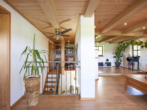 Wohnzimmer mit Galerie - Charmantes Einfamilienhaus mit Geschichte und Stil – liebevoll modernisiert und mit Charakter !!