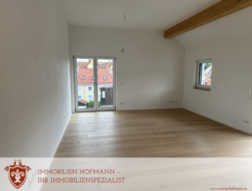 !! Hochwertige 3-Zimmer Dachgeschosswohnung !!, 94405 Landau an der Isar, Dachgeschosswohnung