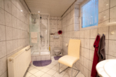 Badezimmer Erdgeschoss - Endlich Platz für alle! Doppelhaushälfte mit Einliegeroption, großem Garten & Traumlage!!