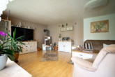 Wohnzimmer - Endlich Platz für alle! Doppelhaushälfte mit Einliegeroption, großem Garten & Traumlage!!