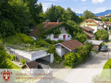 *** Einfamilienhaus mit Einliegerbereich und großem Garten in ruhiger Lage ***, 83115 Neubeuern, Einfamilienhaus