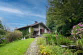 Gartenansicht - *** Einfamilienhaus mit Einliegerbereich und großem Garten in ruhiger Lage ***