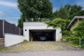 Doppelgarage - *** Einfamilienhaus mit Einliegerbereich und großem Garten in ruhiger Lage ***