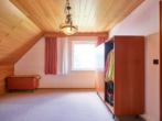Zimmer 3 - !! Sanierungsbedürftiges Haus auf großzügigem Erbpachtgrundstück !!