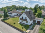 Luftbild - !! Sanierungsbedürftiges Haus auf großzügigem Erbpachtgrundstück !!