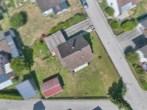 Vogelperspektive - !! Sanierungsbedürftiges Haus auf großzügigem Erbpachtgrundstück !!