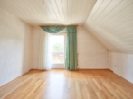 Zimmer 1 - !! Sanierungsbedürftiges Haus auf großzügigem Erbpachtgrundstück !!