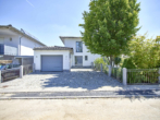 Garage mit Hof - Modernes Familienparadies in Toplage von Straubing - Ihr neues Traumhaus wartet auf Sie !!