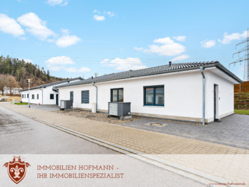 ** Effizienzhaus 40 Bungalow-Doppelhaushälfte mit Garten! **, 84359 Simbach am Inn, Bungalow