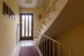 Treppenhaus - *** Gepflegtes Zweifamilienhaus als Eigenheim oder Kapitalanlage ***