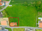 Luftaufnahme 1 - " Seltene Chance: Voll erschlossenes Baugrundstück mit Baugenehmigung 896m² "
