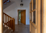 Treppenhaus - Platz für die ganze Familie, Zweifamilienhaus in begehrter Siedlungslage mit wunderschönem Garten!