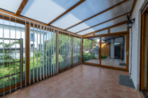 Wintergarten - Platz für die ganze Familie, Zweifamilienhaus in begehrter Siedlungslage mit wunderschönem Garten!