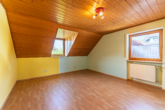 Schlafzimmer 2. Wohneinheit - Platz für die ganze Familie, Zweifamilienhaus in begehrter Siedlungslage mit wunderschönem Garten!