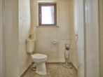 Altbau Gästetoilette - Zweifamilienhaus mit Charakter und doppeltem Potenzial! Sofort Einziehen und Sanieren!