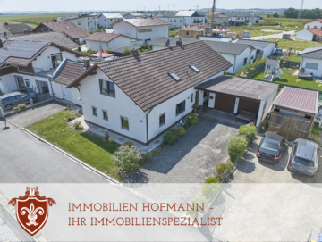 Zweifamilienhaus mit Charakter und doppeltem Potenzial!, 94522 Wallersdorf, Zweifamilienhaus