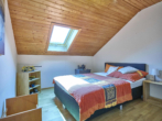 Schlafzimmer 2 - Zweifamilienhaus mit Charakter und doppeltem Potenzial! Sofort Einziehen und Sanieren!