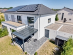 Außenansicht - ***Neuwertige Doppelhaushälfte mit PV- Anlage, Wärmepumpe und exklusiver Ausstattung***