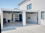 Garage - ***Neuwertige Doppelhaushälfte mit PV- Anlage, Wärmepumpe und exklusiver Ausstattung***