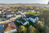 Umgebungsansicht - !!Charmantes Einfamilienhaus mit großzügigem Garten und wunderschöner Holzterrasse an der Vils!!