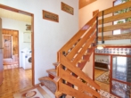 Treppenhaus - !! Tolle Doppelhaushälfte in stylischer Split-Level Bauweise auf großem Grundstück !!