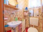 Gäste-WC - !! Tolle Doppelhaushälfte in stylischer Split-Level Bauweise auf großem Grundstück !!