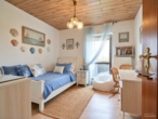 Kinderzimmer 1  (KI generiert) - !! Tolle Doppelhaushälfte in stylischer Split-Level Bauweise auf großem Grundstück !!