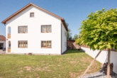 Außenansicht 2 - !!! Gepflegte Hofstelle mit 2 Häusern, Nebengebäude auf tollem Grundstück !!!