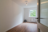 Wohnraum - + Moderne und helle 4-Zimmer Wohnung in Landshut +
