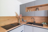 Küche - + Moderne und helle 4-Zimmer Wohnung in Landshut +
