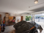 Garage Innen - + Familiendomizil mit großem Grundstück in Aiterhofen +