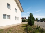 Außen - + Familiendomizil mit großem Grundstück in Aiterhofen +