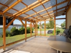 Terrasse - + Familiendomizil mit großem Grundstück in Aiterhofen +