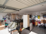 Garage Innen - + Familiendomizil mit großem Grundstück in Aiterhofen +