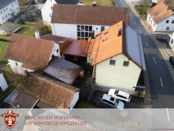 *** Teilsaniertes Zweifamilienhaus mit Gewerbehalle in zentraler Lage ***, 84103 Postau, Zweifamilienhaus