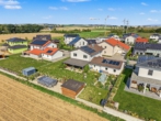 Außenansicht - + Großes und Neuwertiges Einfamilienhaus mit tollem Grundstück +