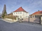 Außenansicht - Großzügiges Einfamilienhaus mit Dachterrasse in Simbach b. Landau!