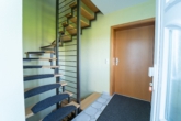 Eingangsbereich Appartment - *** Weitläufiges Anwesen mit vier Wohneinheiten, Werkstatthalle und Renditepotenzial ***