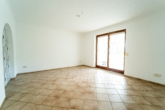 Schlafzimmer - *** Weitläufiges Anwesen mit vier Wohneinheiten, Werkstatthalle und Renditepotenzial ***